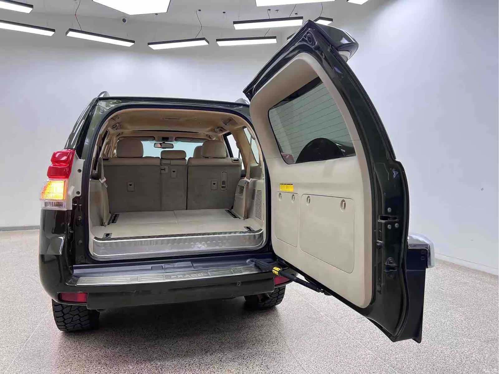 Toyota Prado, 2012 27