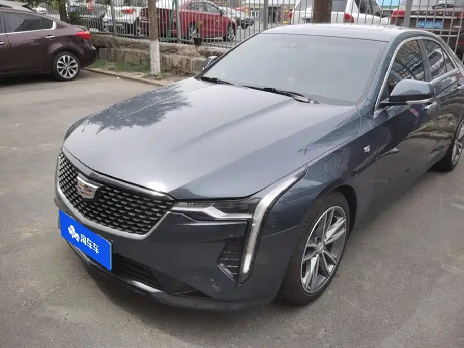 Cadillac CT4