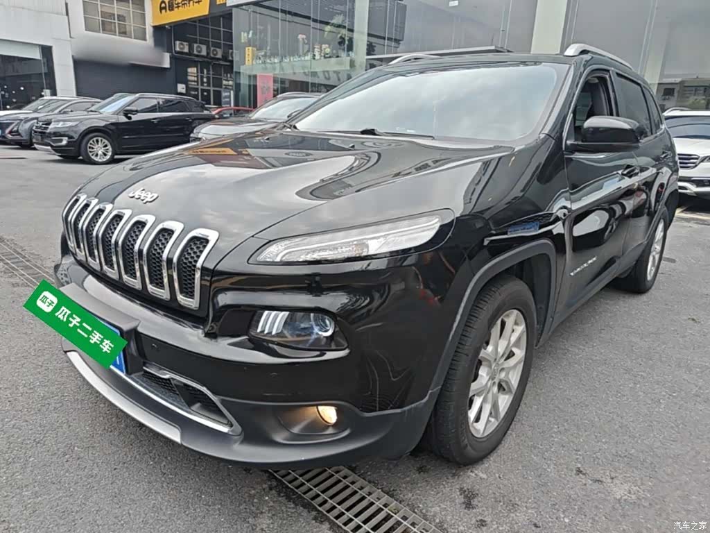 Jeep Cherokee, 2017 1