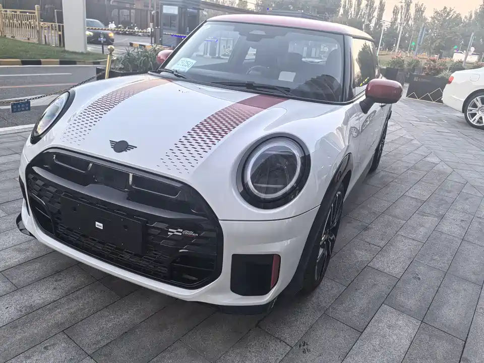 MINI JCW