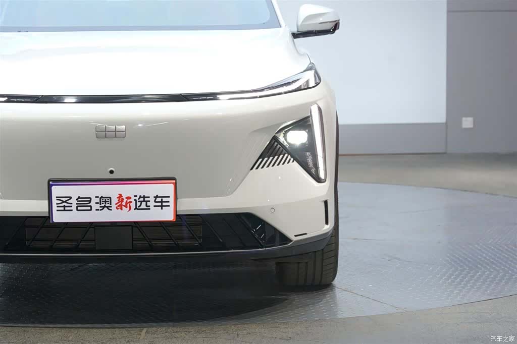 Geely Galaxy L7, 2024 4