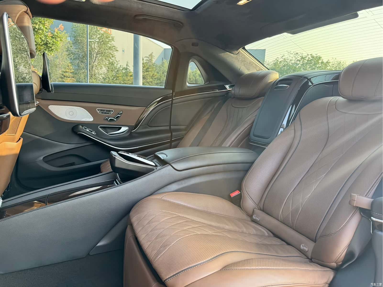 Maybach S-Class, 2019 19