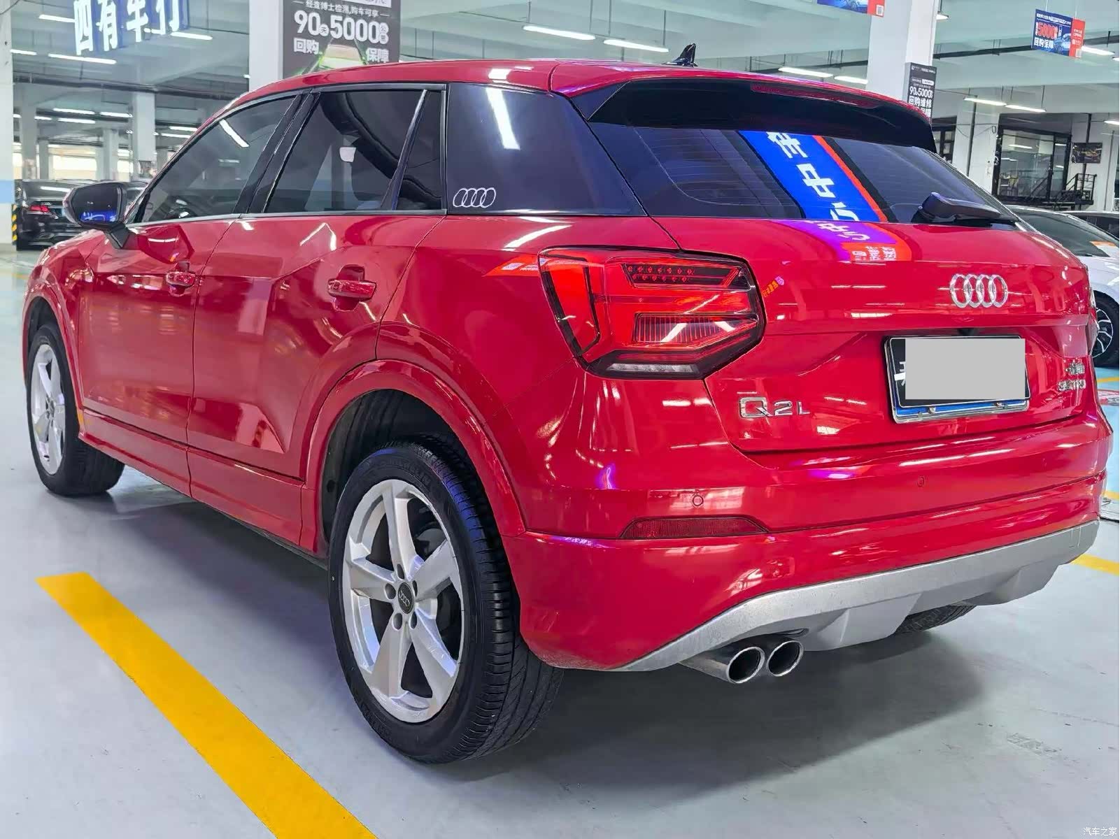 Audi Q2L, 2020 все фото