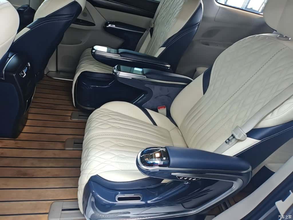 Buick GL8, 2020 17