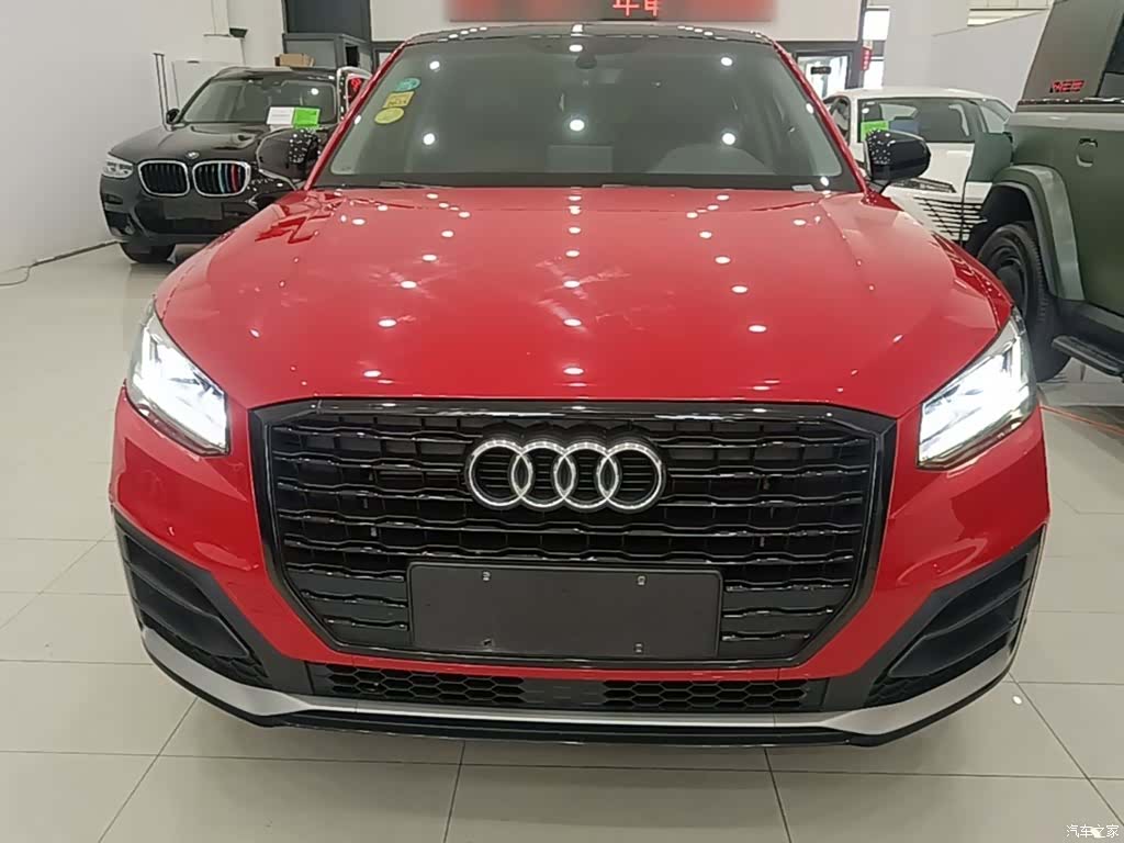 Audi Q2L, 2019 3