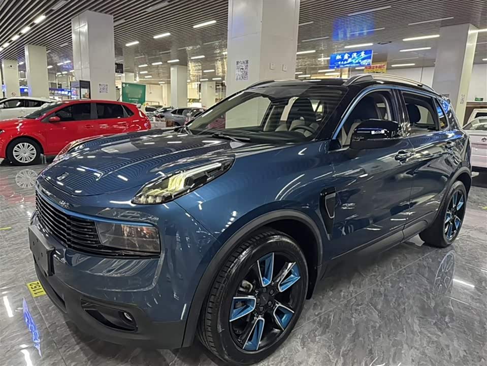 Lynk & Co 01