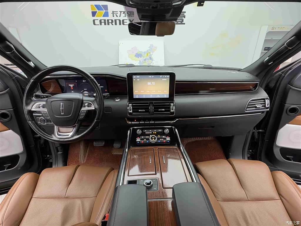 Lincoln Navigator, 2022 10