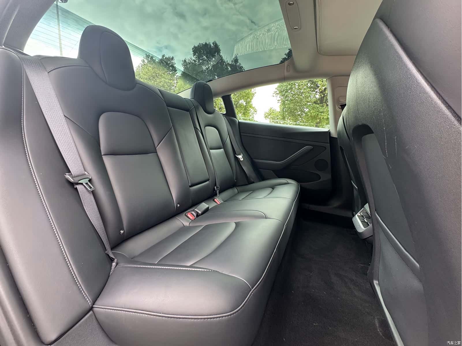 Tesla Model 3, 2022 7