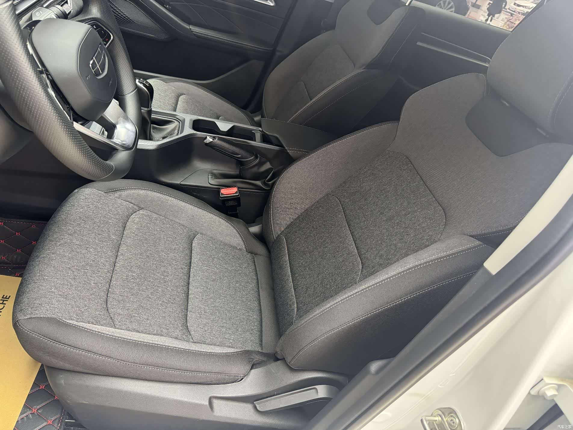Geely Emgrand, 2025 9