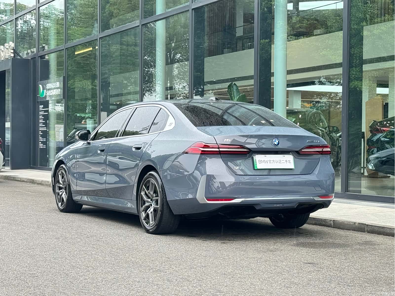 BMW i5, 2024 все фото