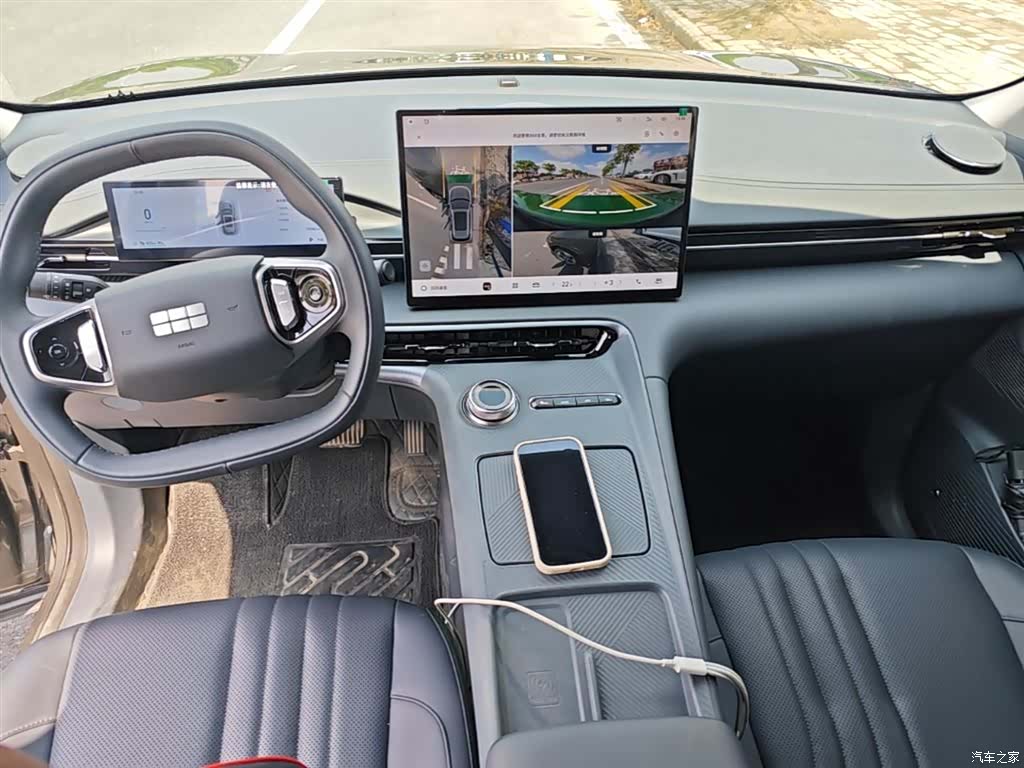 Geely Galaxy E5, 2025 13