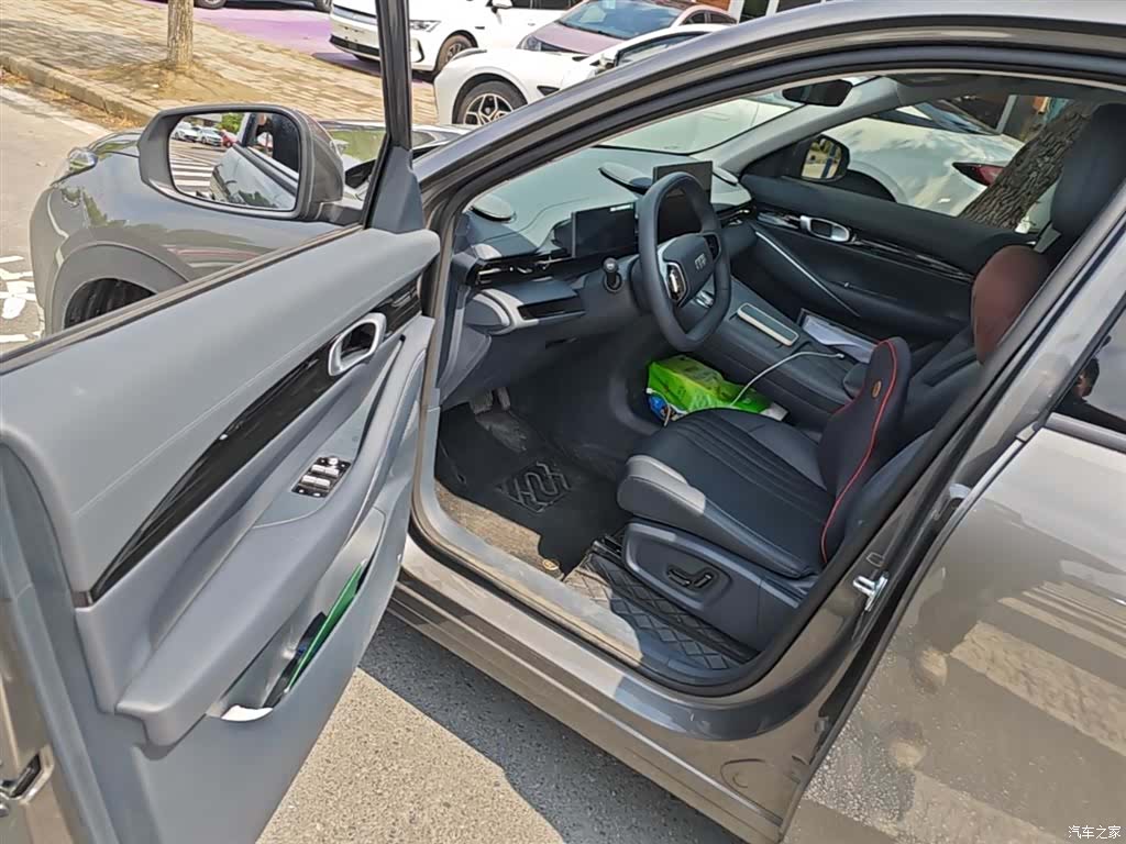 Geely Galaxy E5, 2025 16