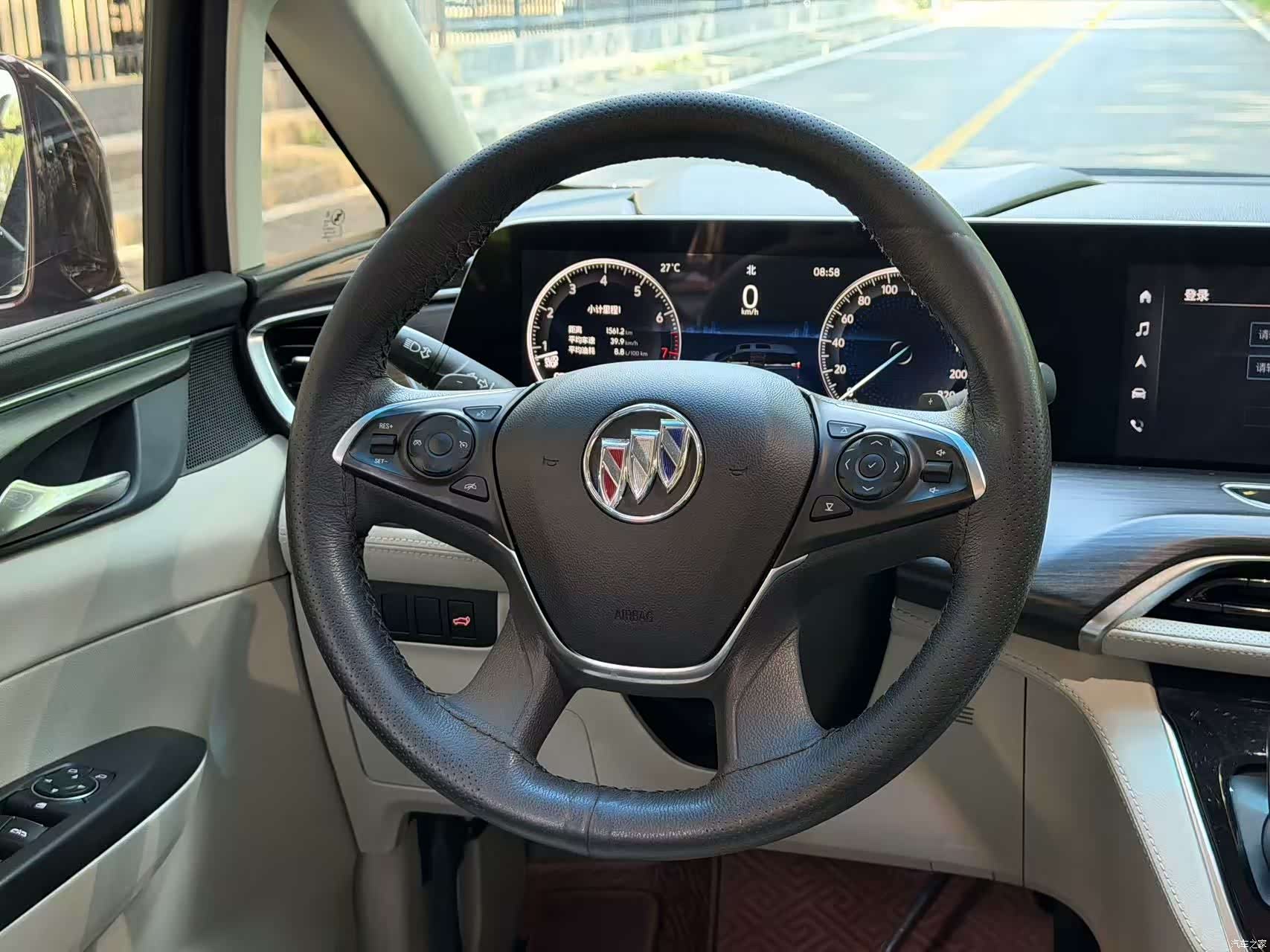 Buick GL8, 2022 11