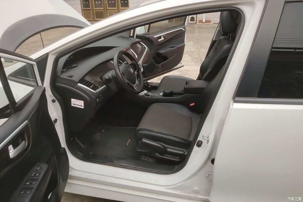 Honda Jade, 2018 9