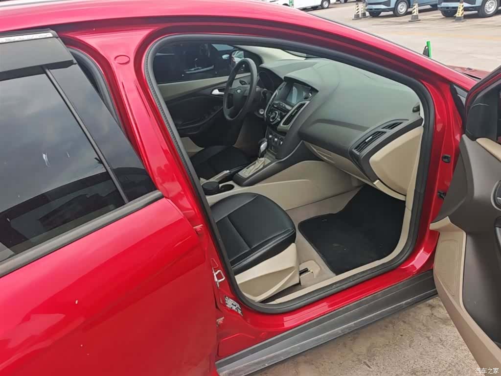 Ford Focus, 2015 25