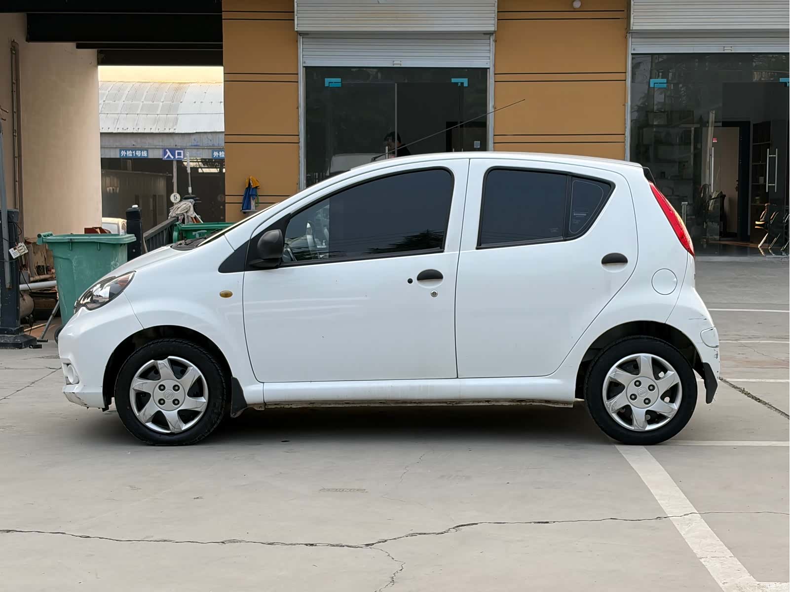 BYD F0, 2018 15