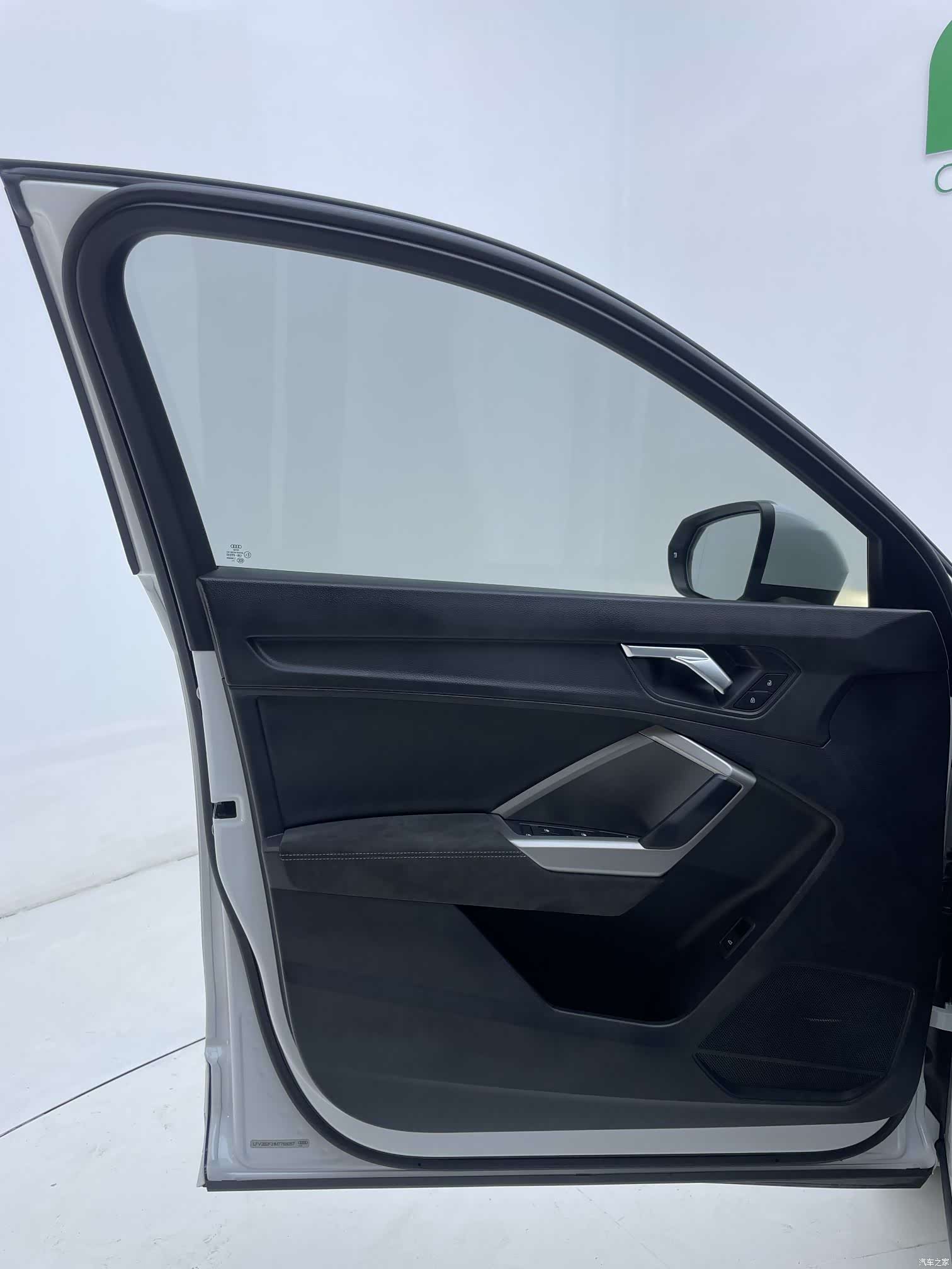 Audi Q3, 2022 19