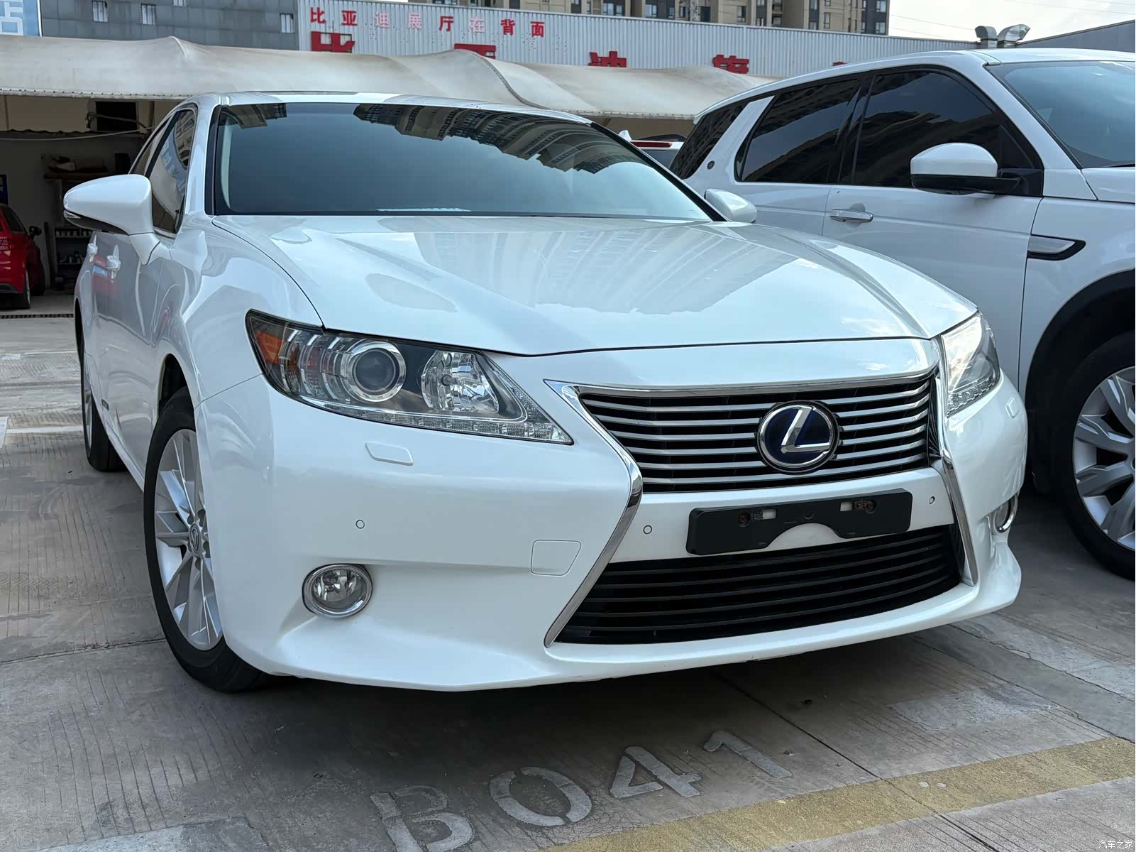 Lexus ES, 2013 3