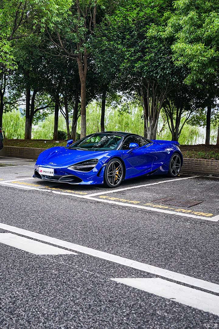McLaren 720S, 2019 6