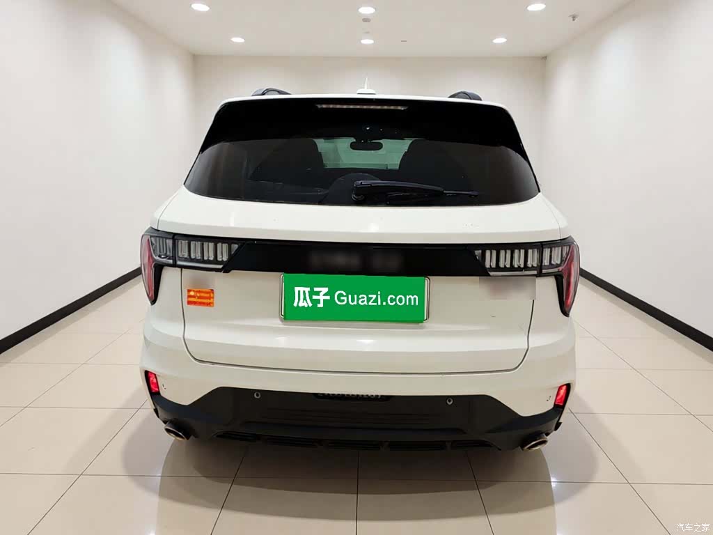 Lynk & Co 01, 2022 все фото