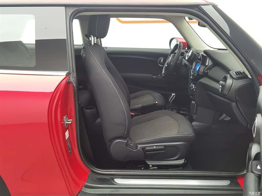 Mini ONE, 2021 23