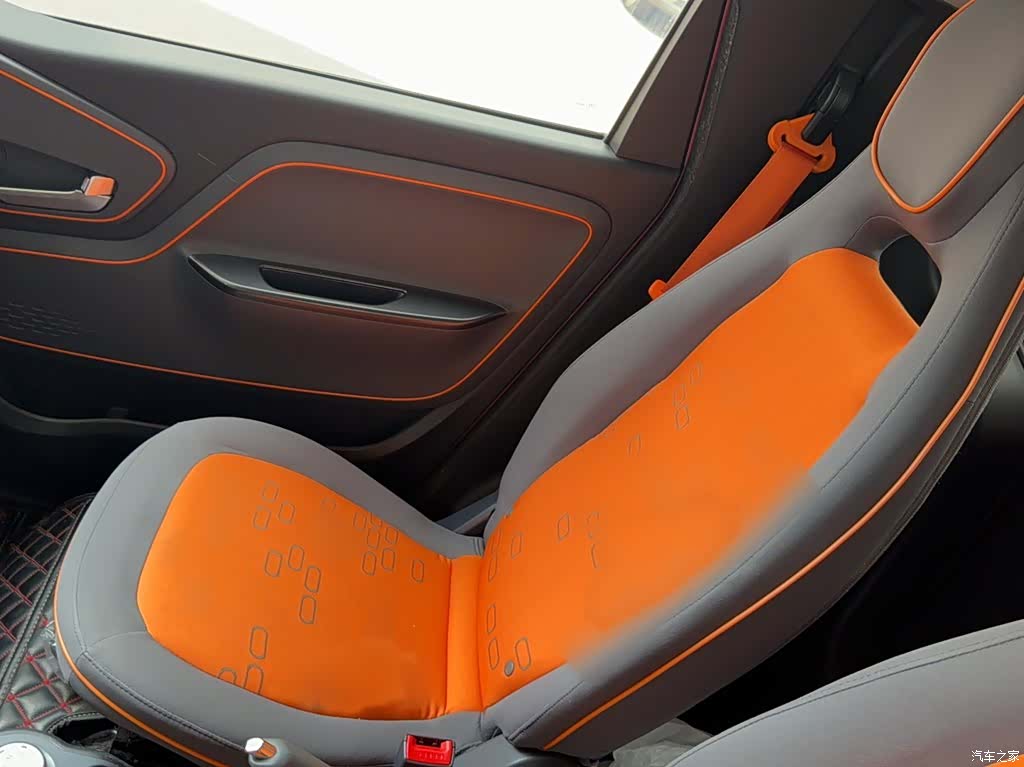 Wuling E100, 2020 4