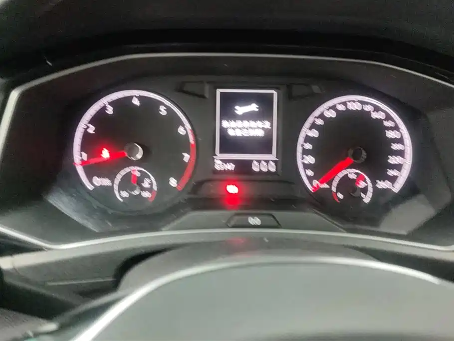 Volkswagen T-ROC exploring Songs