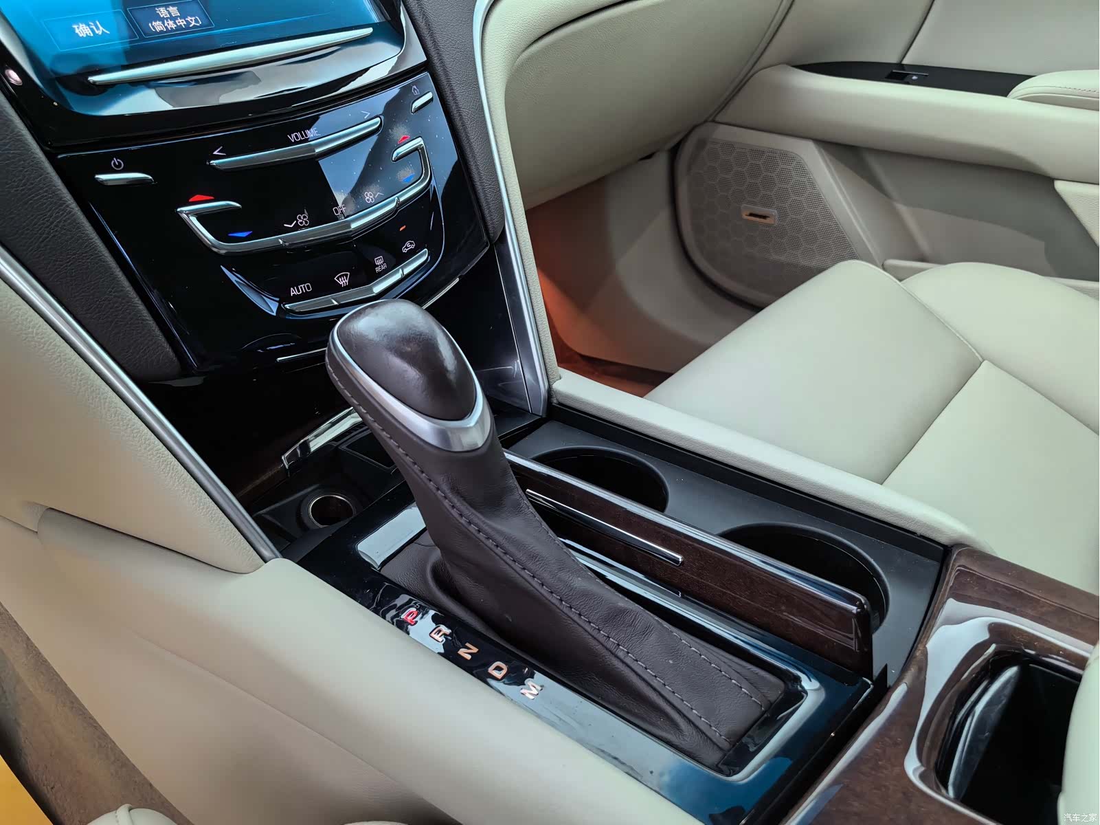 Cadillac XTS, 2017 21