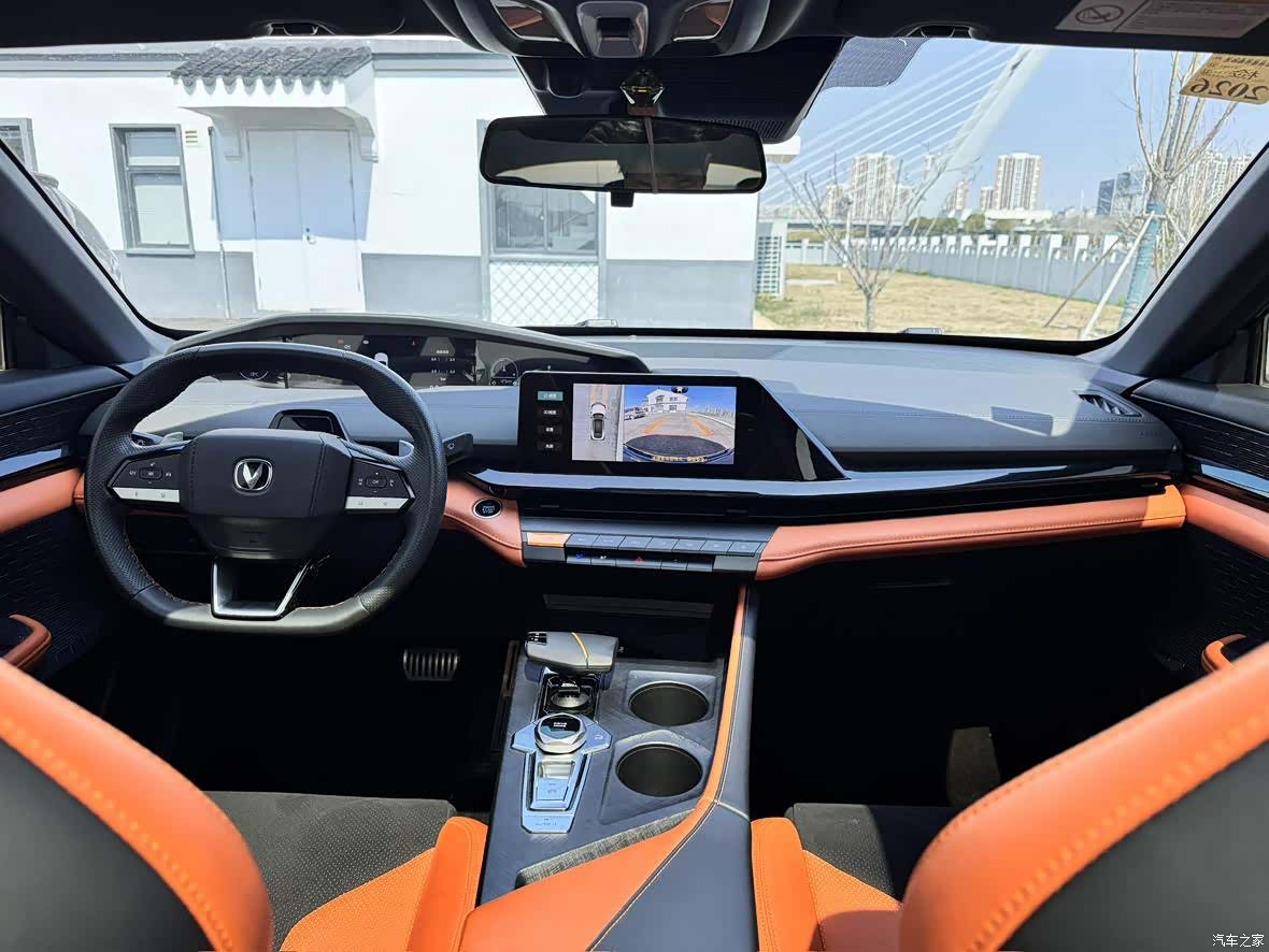 Changan UNI-V, 2022 14