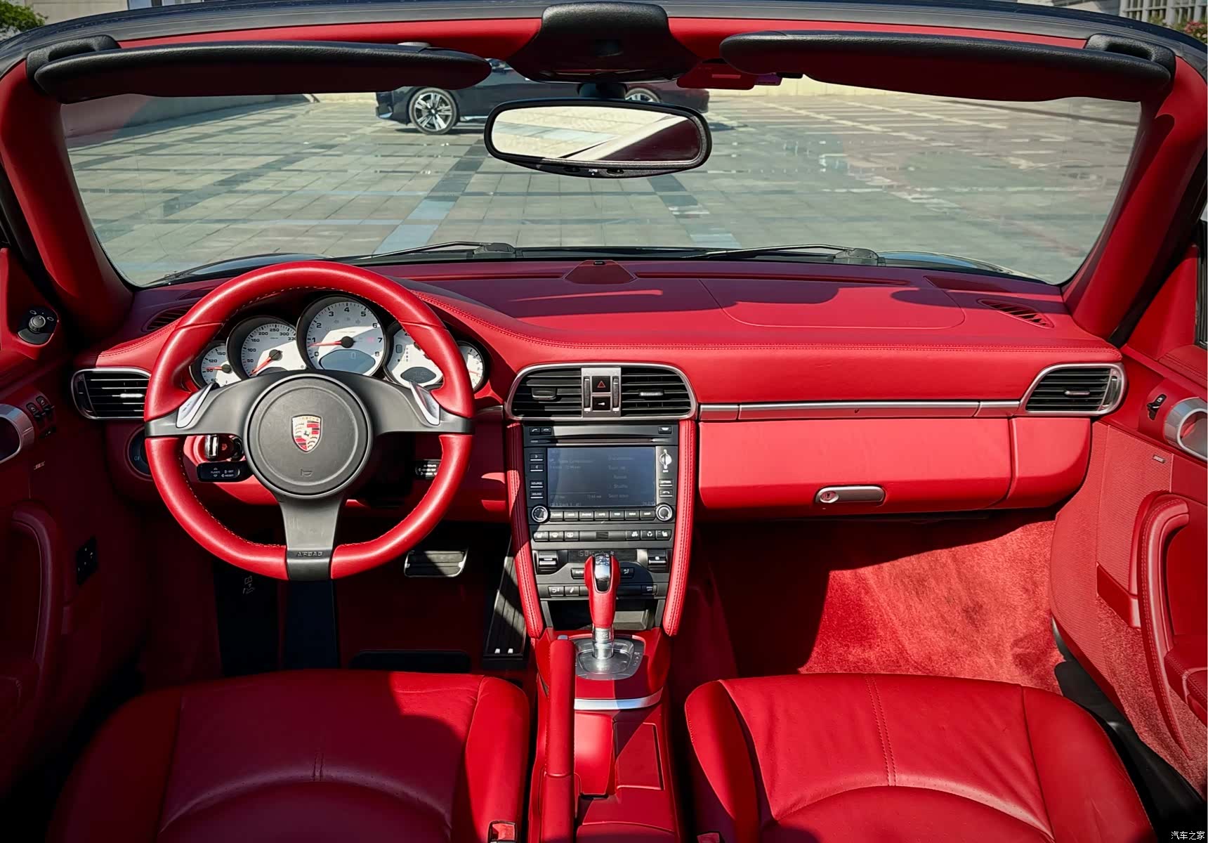 Porsche 911, 2011 16
