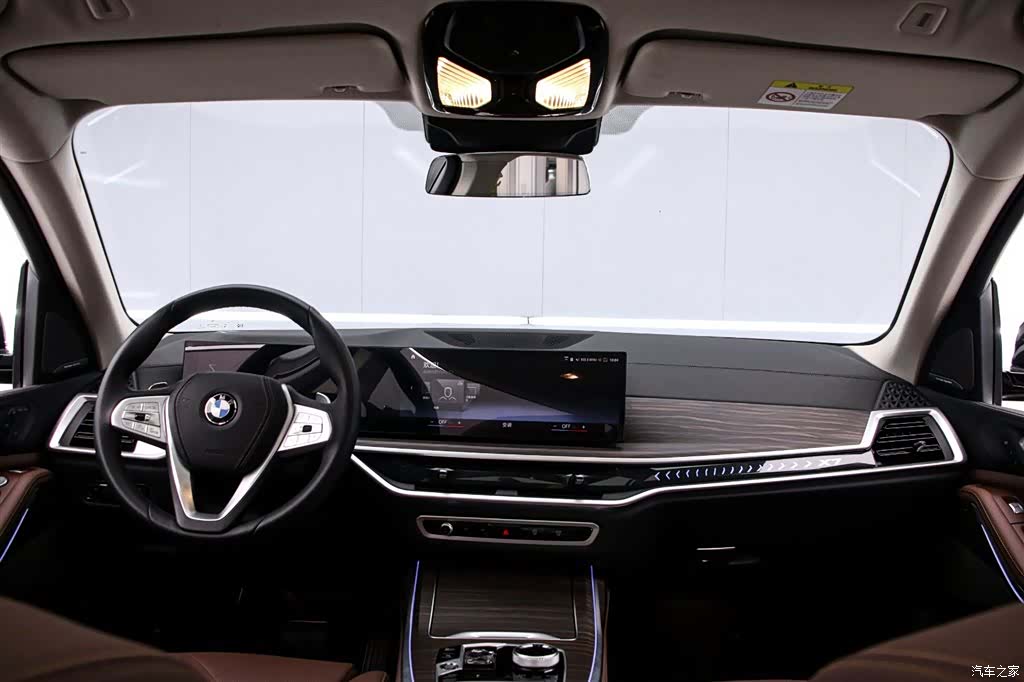 BMW X7, 2023 все фото