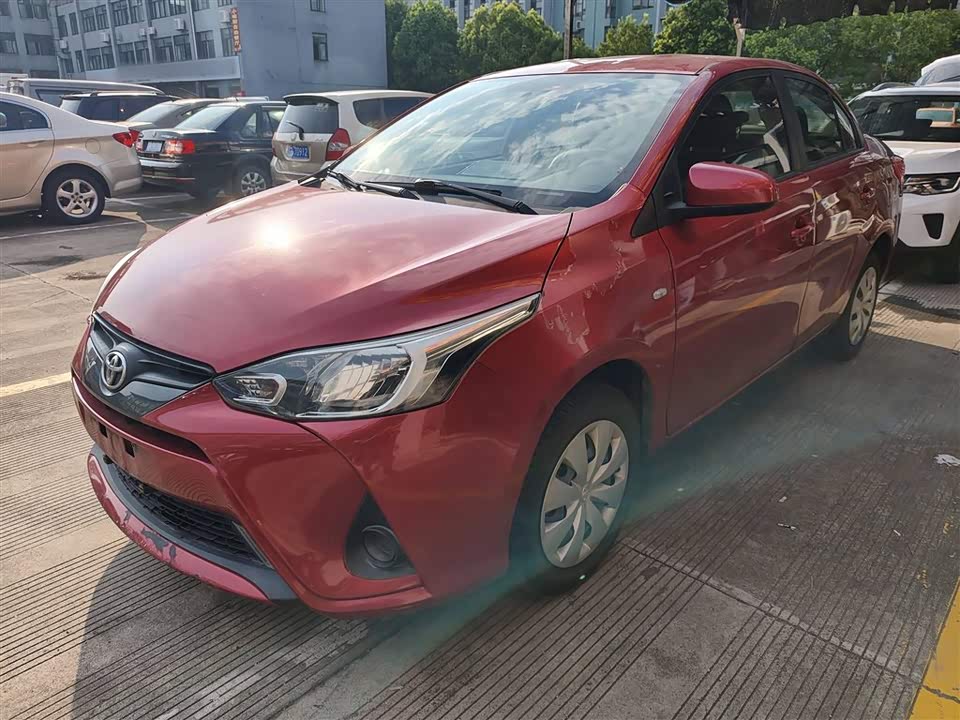 Toyota YARiS L to enjoy Toyota YARiS L to enjoy
