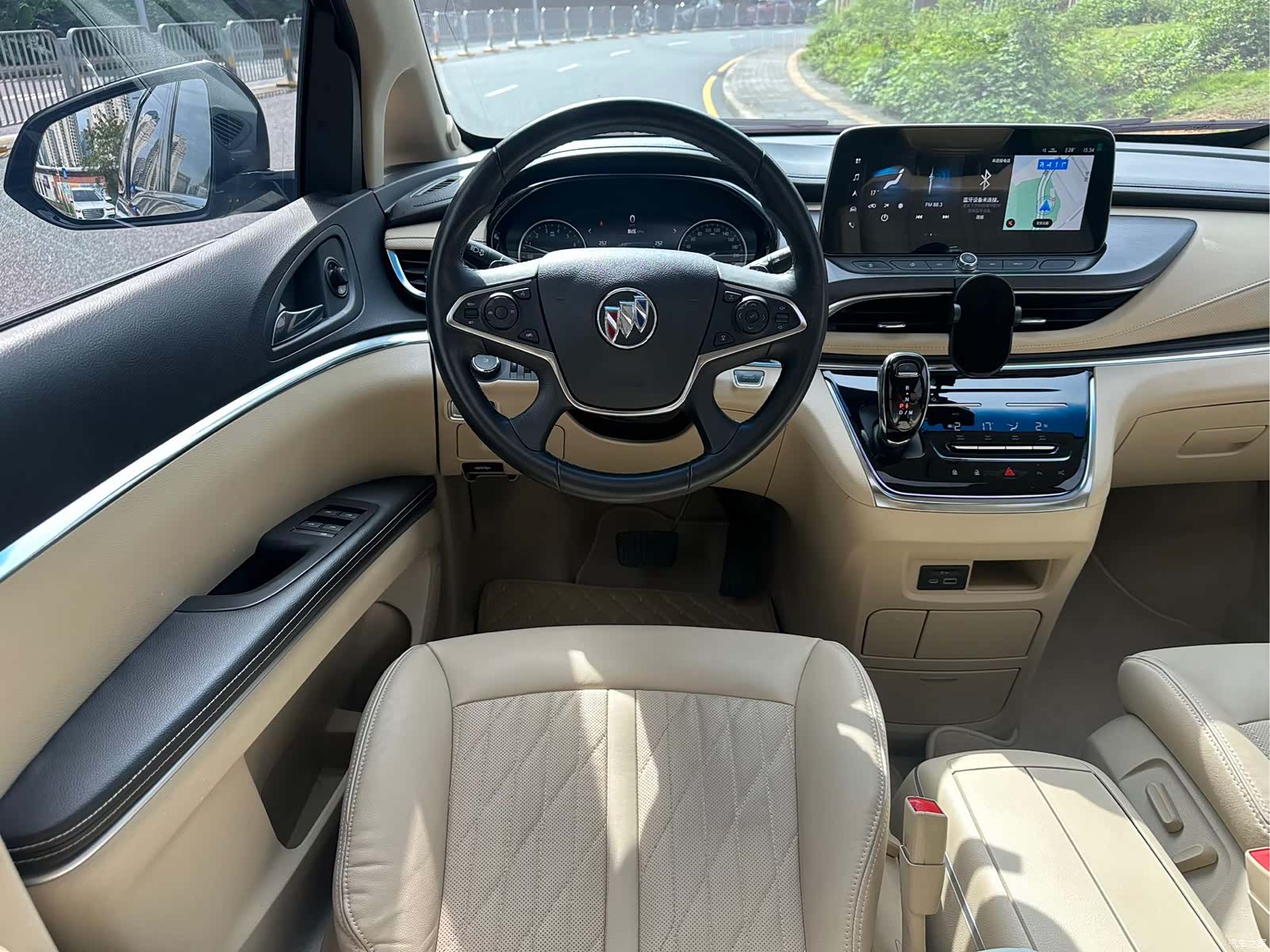 Buick GL8, 2023 9