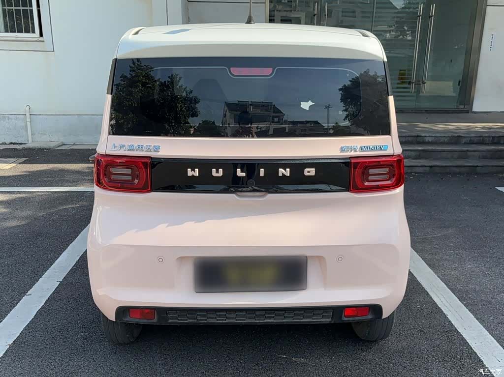 Wuling MINIEV, 2021 3