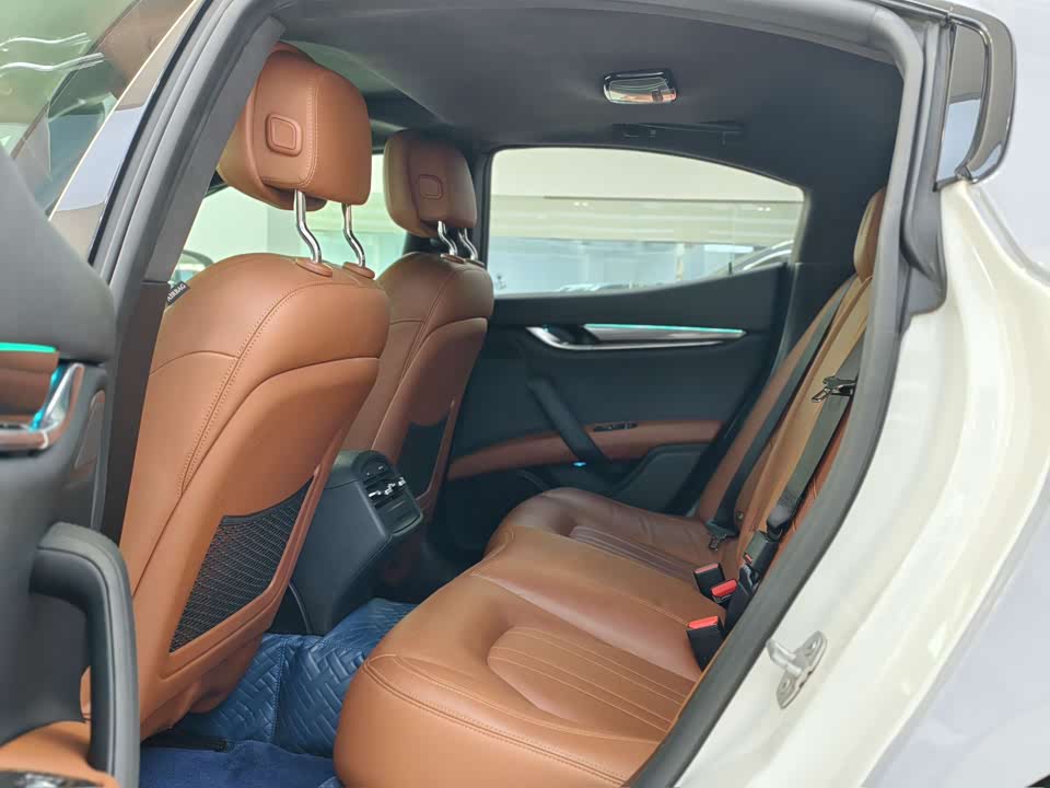 Maserati Ghibli Maserati Ghibli