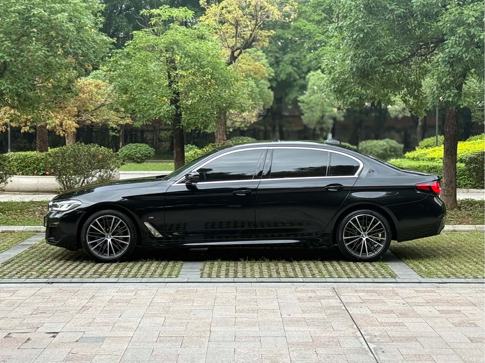 BMW 5 Series, 2021 10