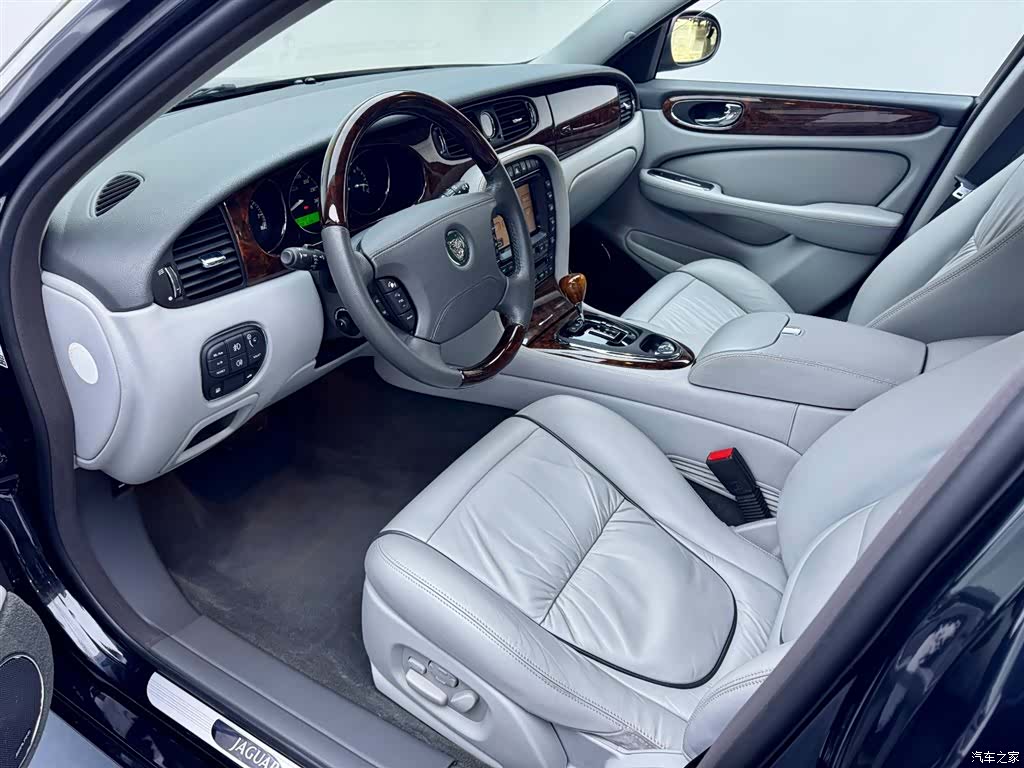 Jaguar XJ, 2009 20