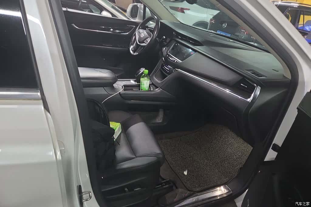 Cadillac XT5, 2017 8