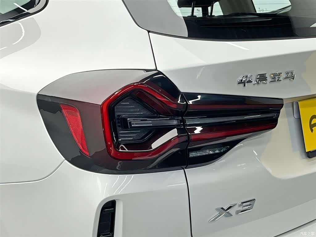 BMW X3, 2024 10