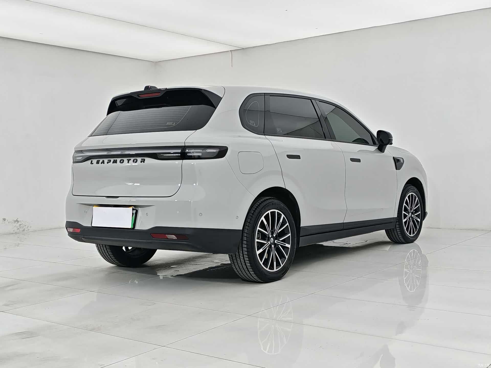 Leapmotor B10, 2025 17