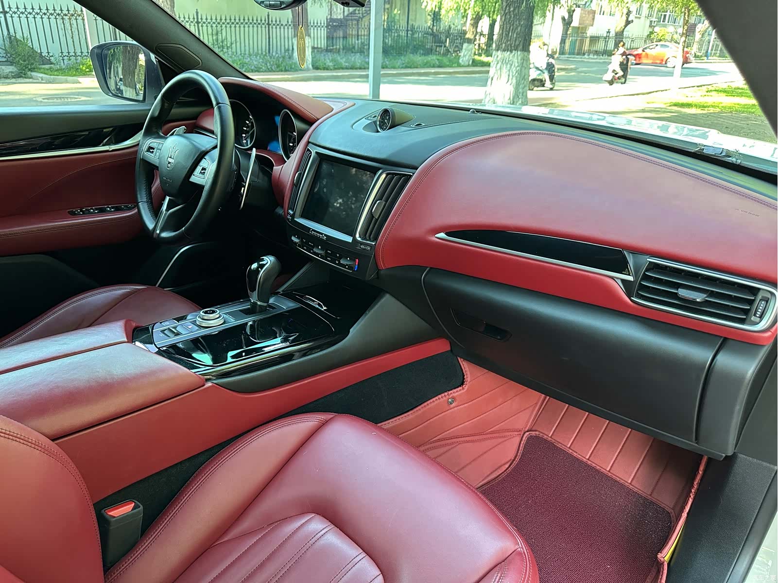 Maserati Levante, 2017 20