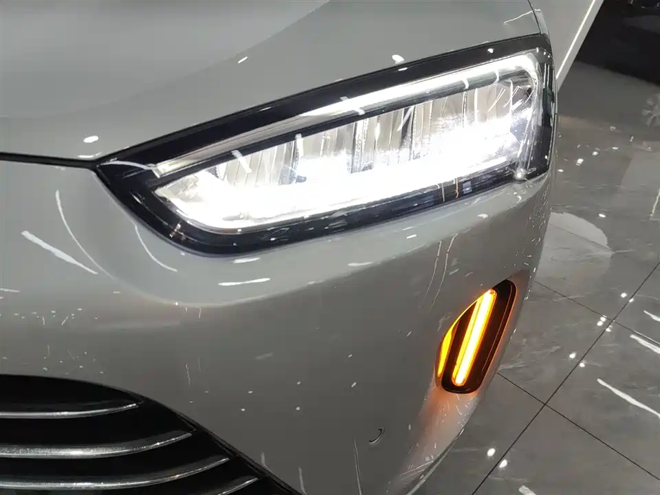 HarmonyOS Ask the world M5