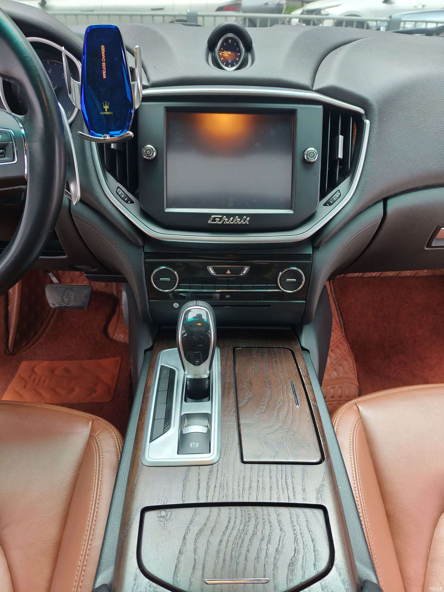 Maserati Ghibli, 2015 15