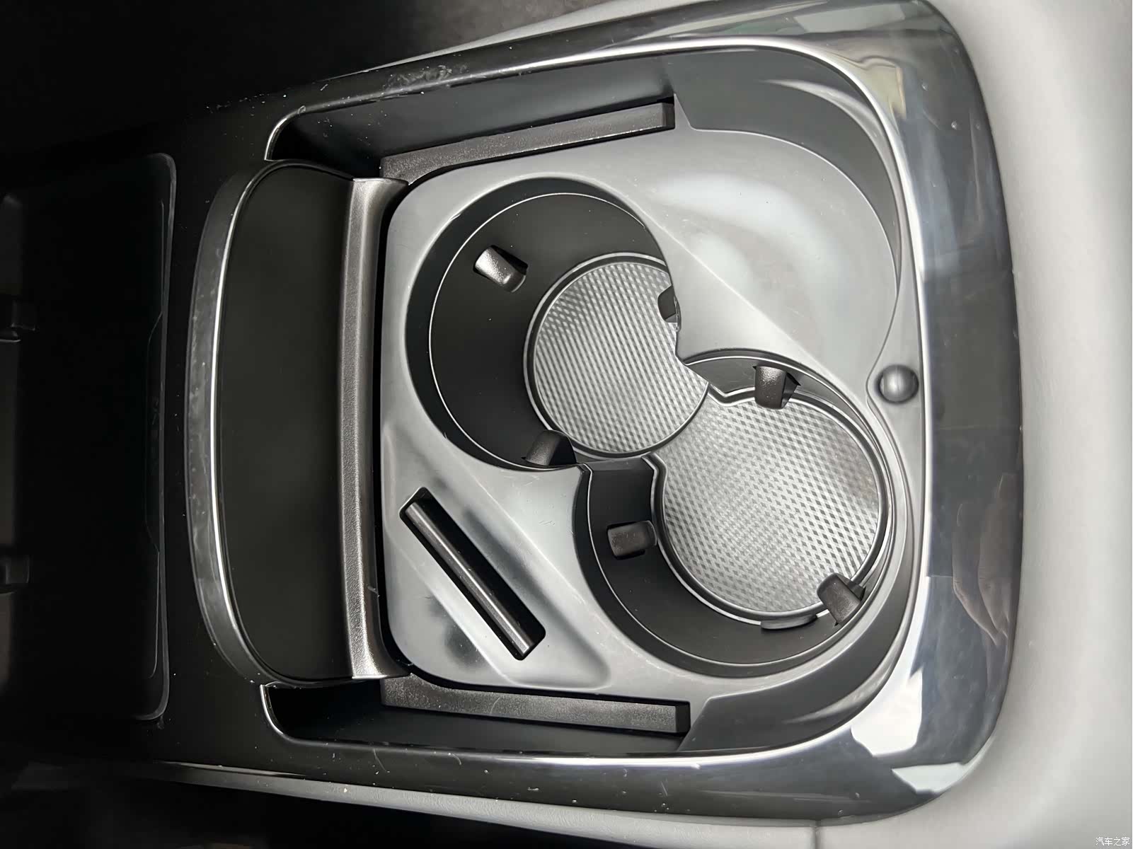 Xpeng P7, 2020 33