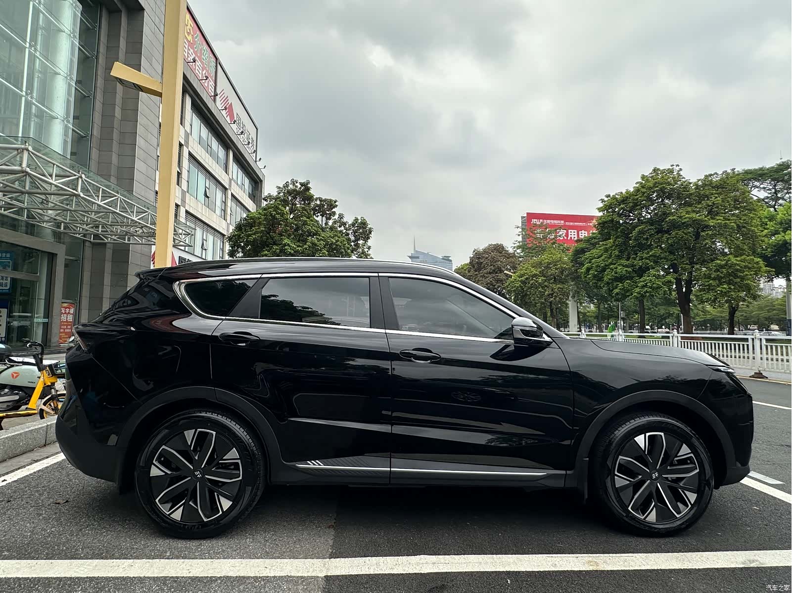 Jetour L7, 2025 25