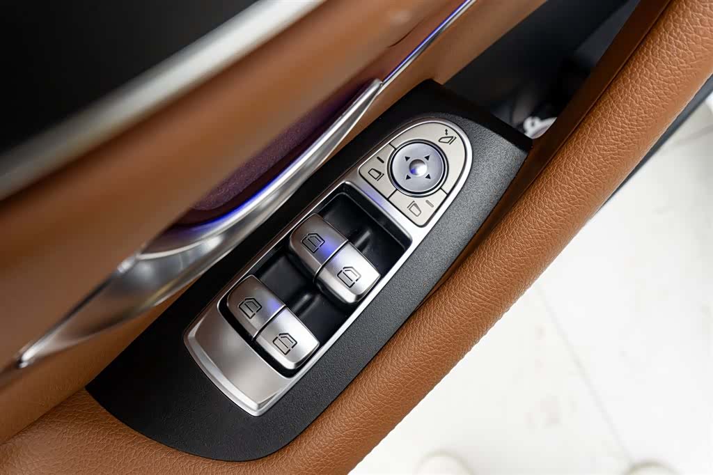 Mercedes-Benz E-Class, 2020 20