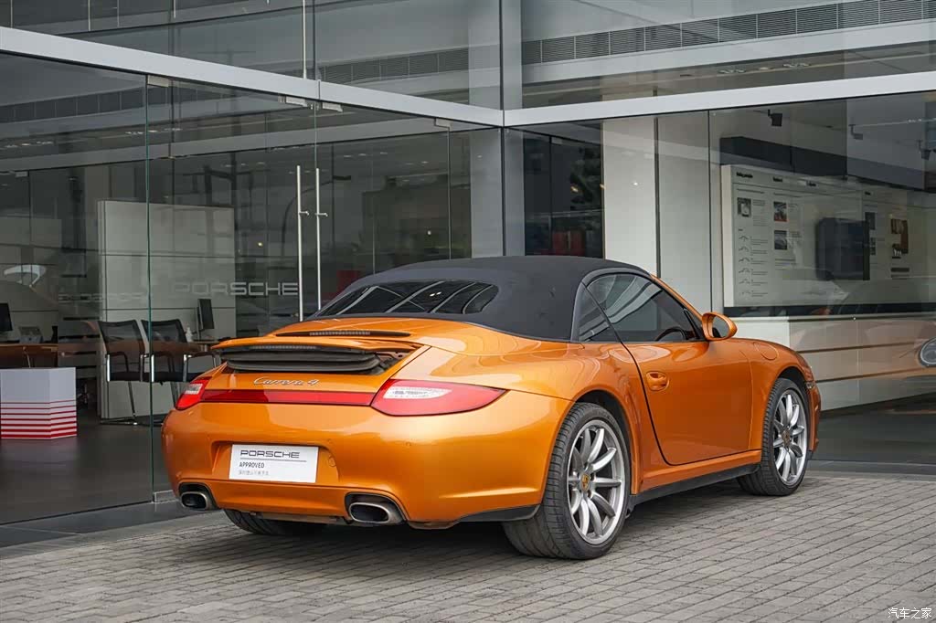 Porsche 911, 2010 7