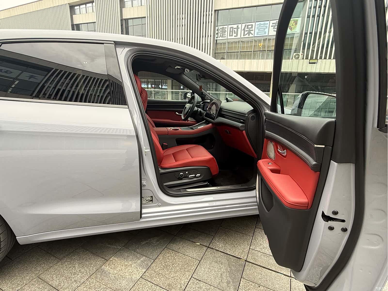 AITO M5, 2025 все фото