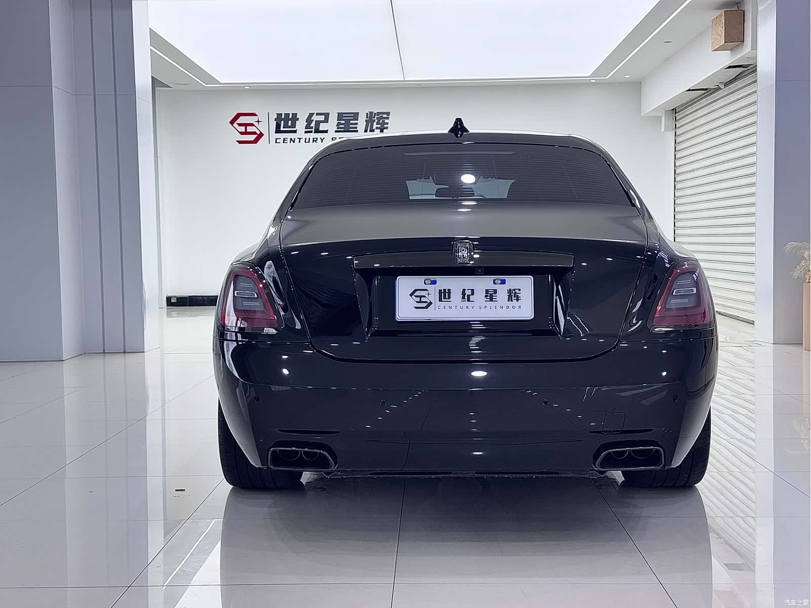 Rolls-Royce Ghost, 2022 4