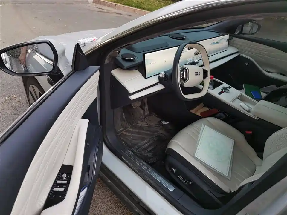 Geely Galaxy Galaxy E8